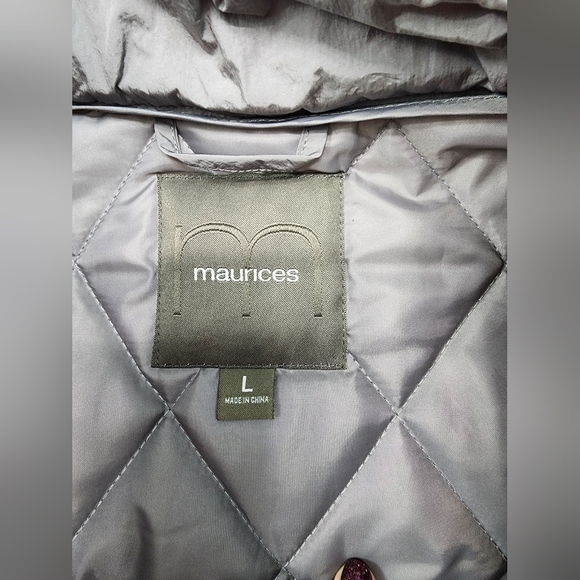 Maurices Gray Diamond Quilted Puffer Vest, Size Large - Picture 3 of 4